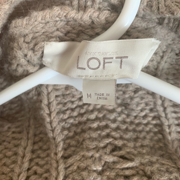 Poncho - Picture 4 of 4